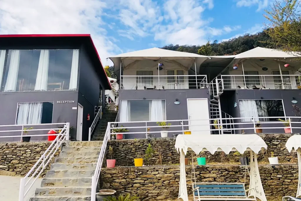 resorts near triyuginarayan temple for wedding