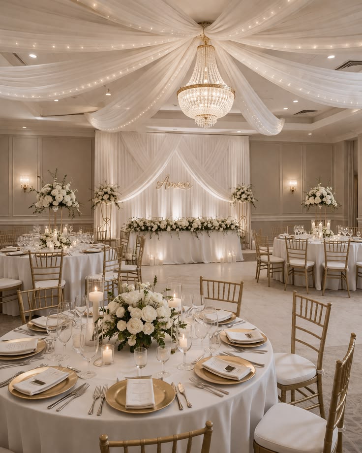 Decoration of luxury weddings